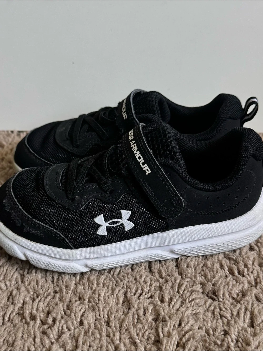 Under Armour Kids Shoes Assert 10 Alternate Closure Size 10K Black Running Sport